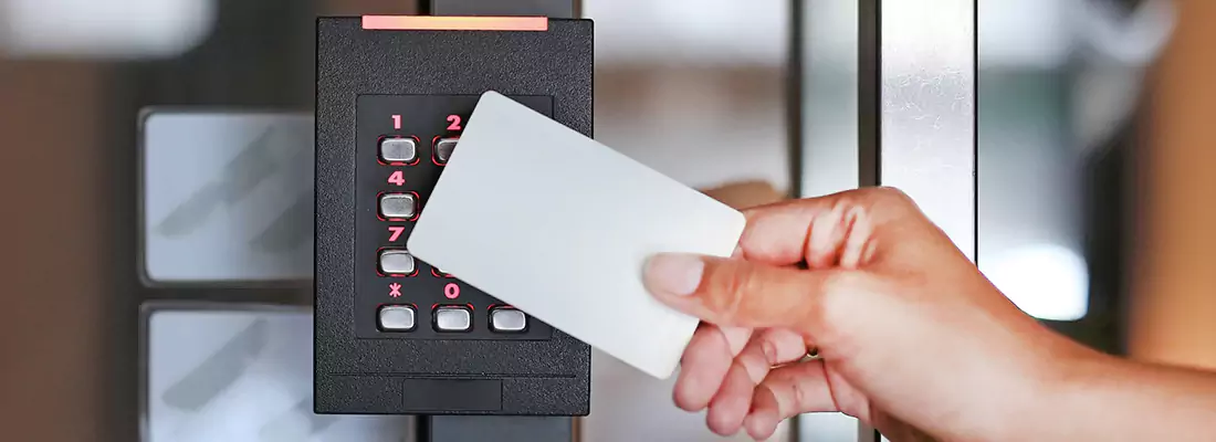 Benefits of Card Lock Readers for Properties in Eringate, ON