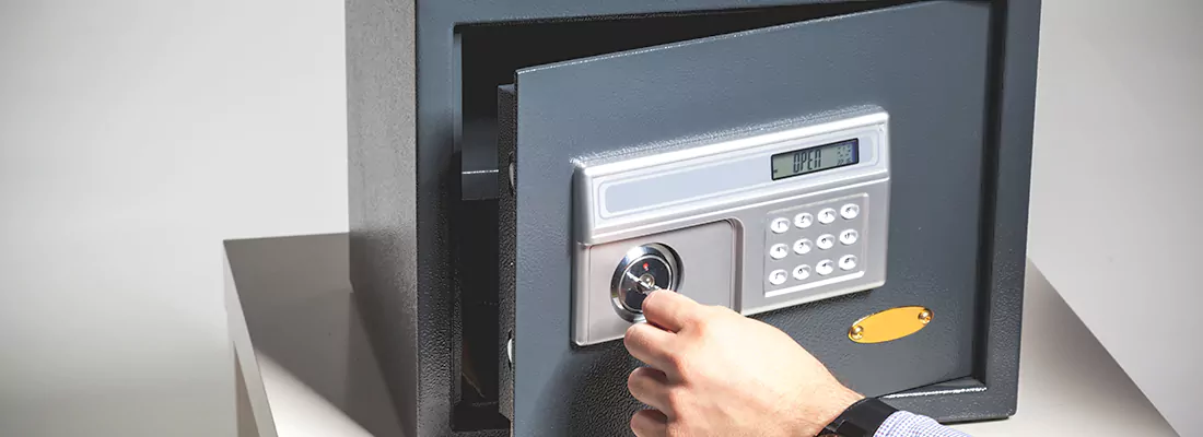 Safe Opening Repair in Thorncrest Village